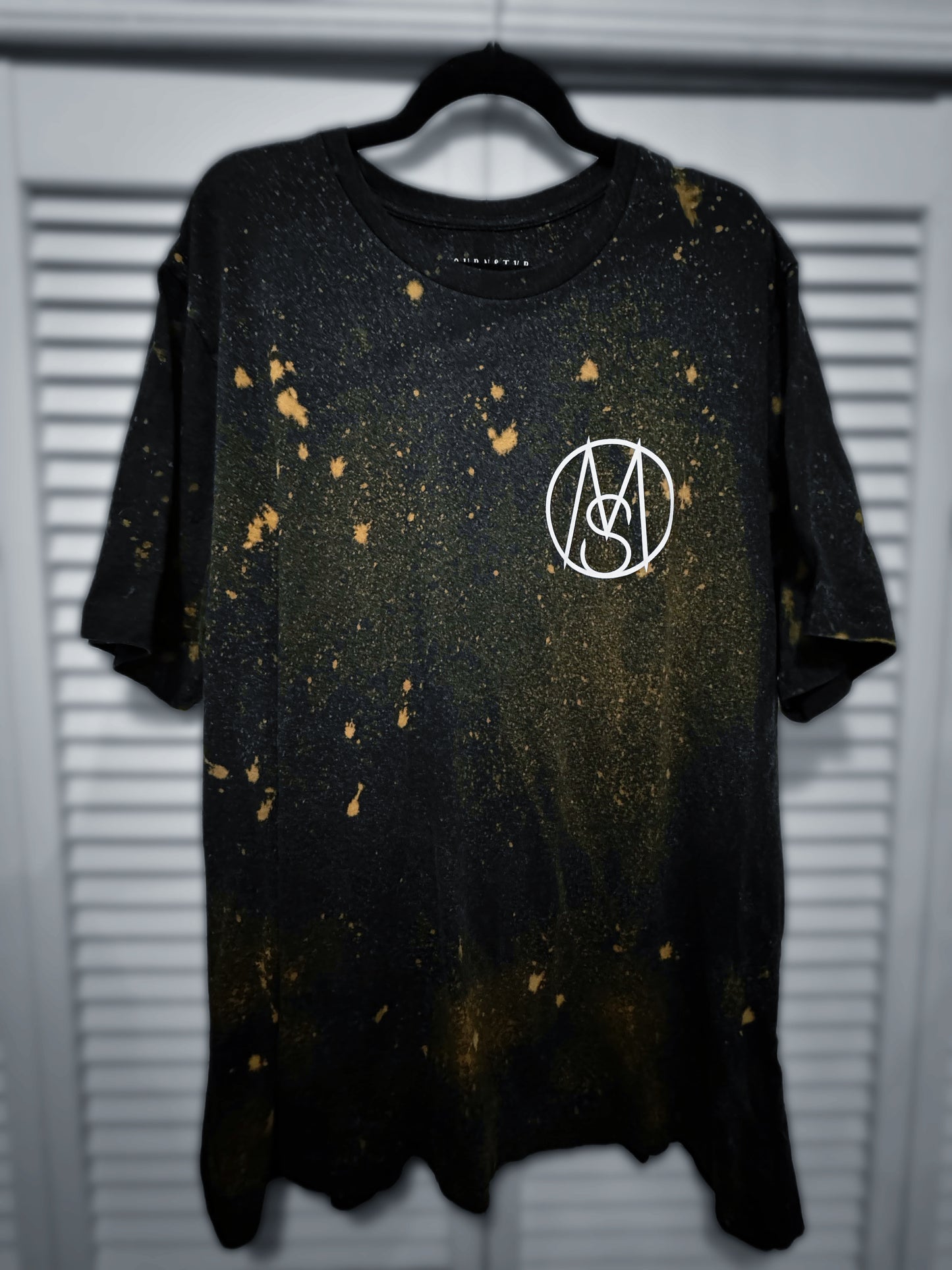 BLEACH SPLATTER LOGO SHIRT